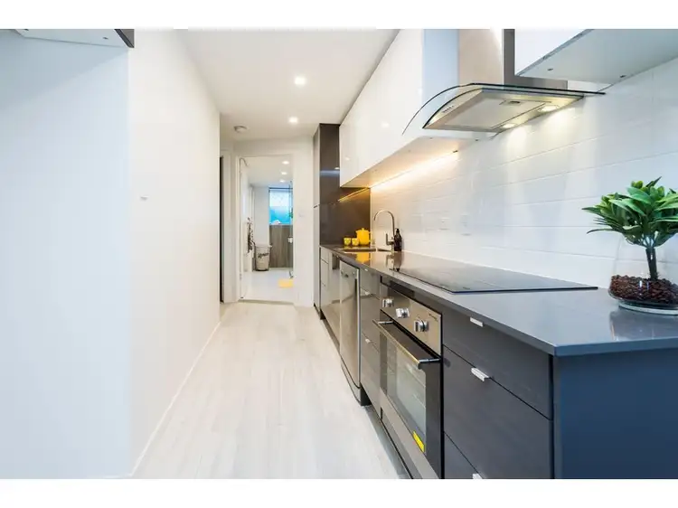 11/3 Curd Street, Greenslopes QLD 4120