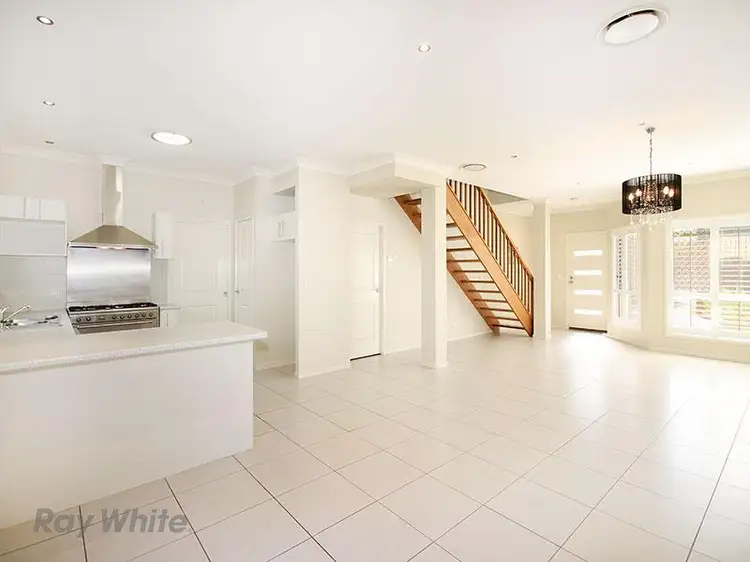 2/550 Sherwood Road, Sherwood QLD 4075