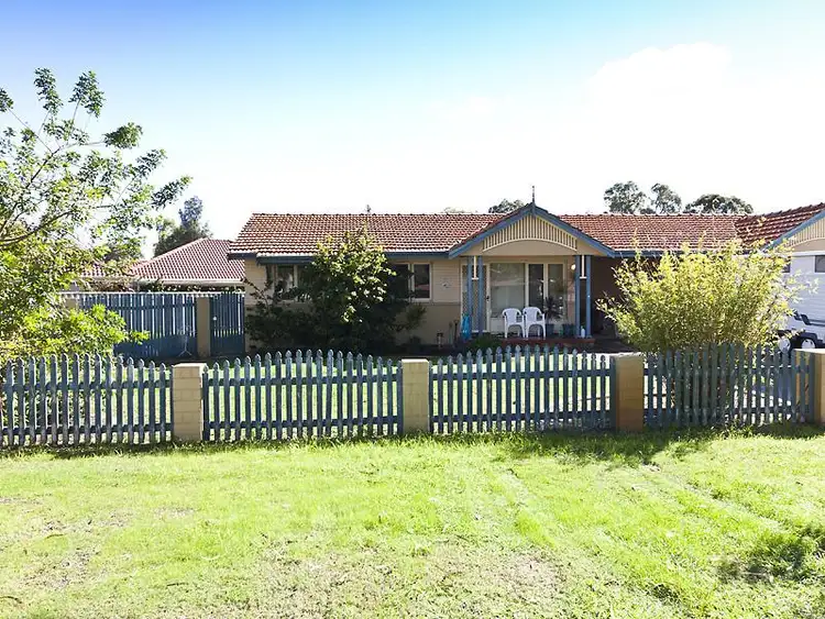 1 Rudge Place, Lockridge WA 6054
