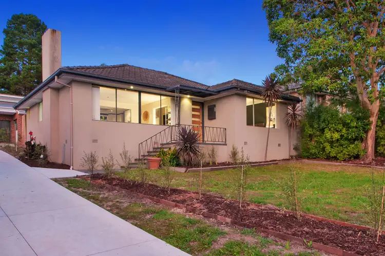 35 TAYLOR Road, Mooroolbark VIC 3138