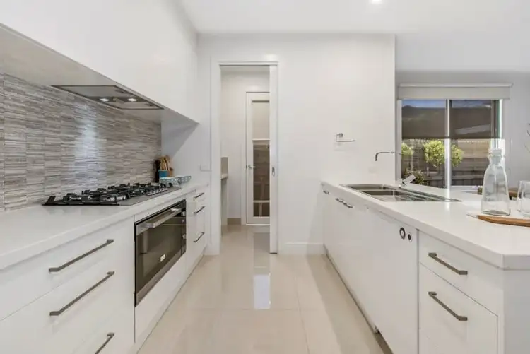 Seventh view of Homely townhouse listing, 2/4 Beach Grove, Mornington VIC 3931
