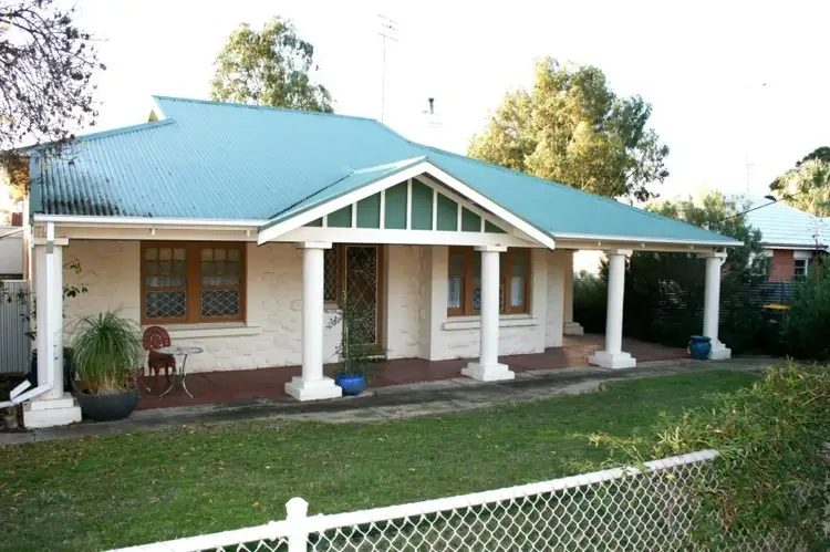 4 Laffer Street, Barmera SA 5345