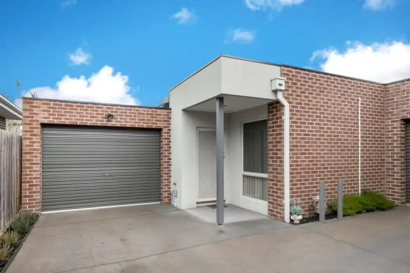 Main view of Homely unit listing, 3/3 Travers Street, Thomastown VIC 3074