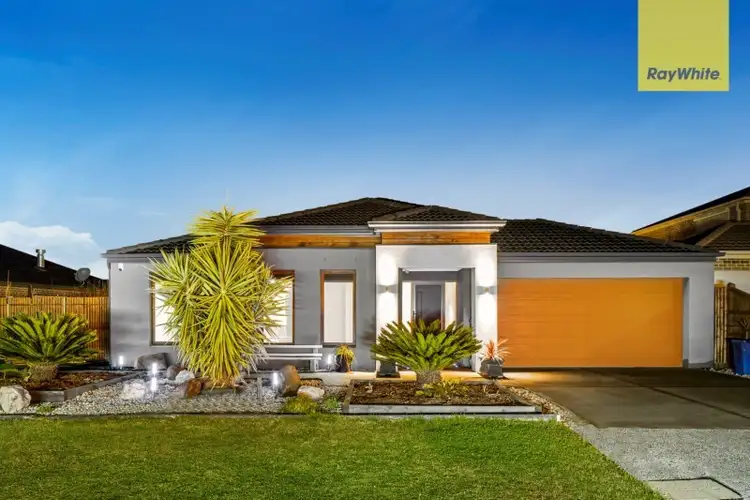 30 Double Bay Drive, Taylors Hill VIC 3037