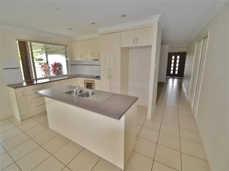 Fifth view of Homely house listing, 2 Crumpton Place, Beerwah QLD 4519