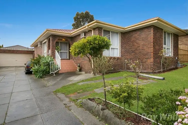 48 Monteith Crescent, Endeavour Hills VIC 3802