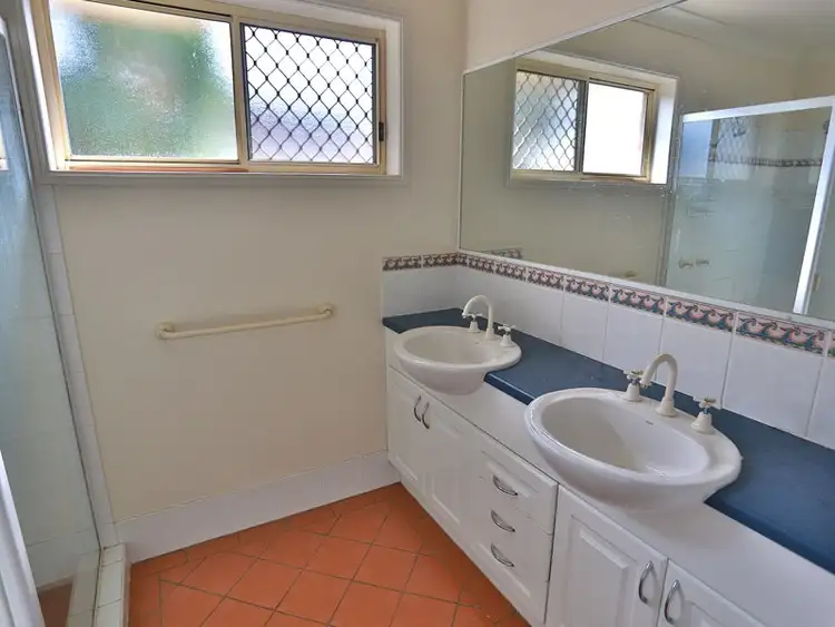 Fifth view of Homely house listing, 2 Harmony Place, Taigum QLD 4018