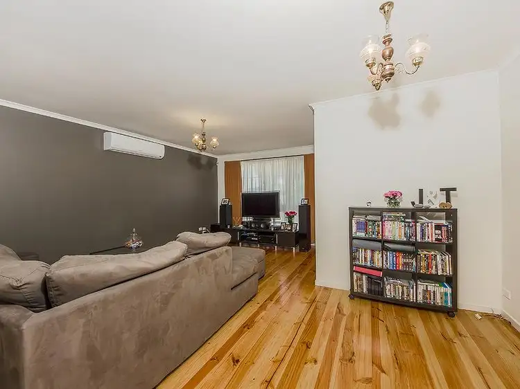 Fourth view of Homely house listing, 4 Elinga Court, Albanvale VIC 3021