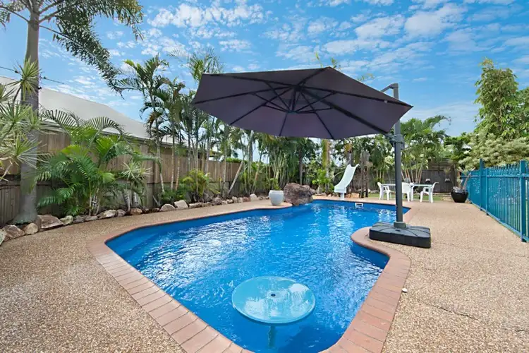 2 Donostia Crescent, Bushland Beach QLD 4818