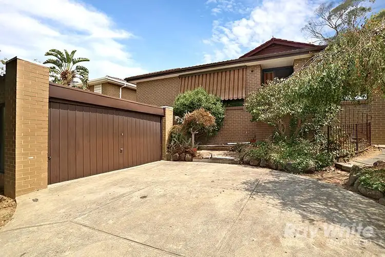 23 Falcon Road, Macleod VIC 3085