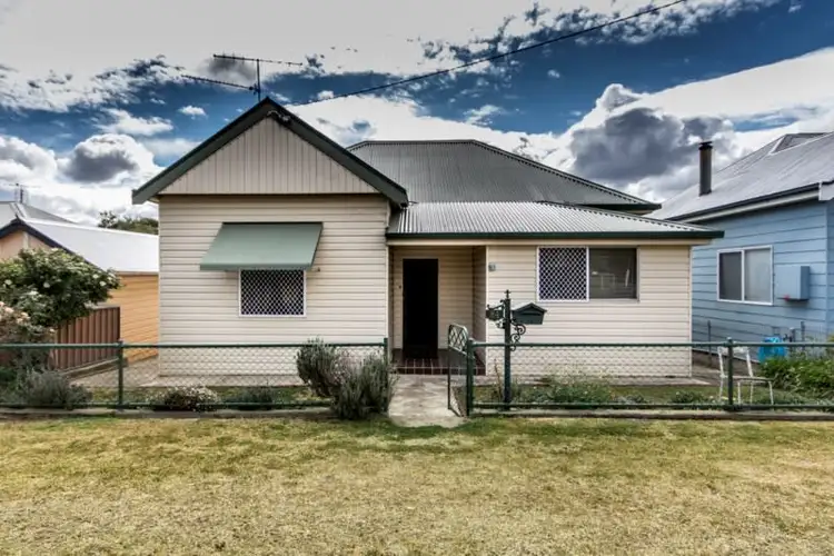 84 Church Street, Tamworth NSW 2340