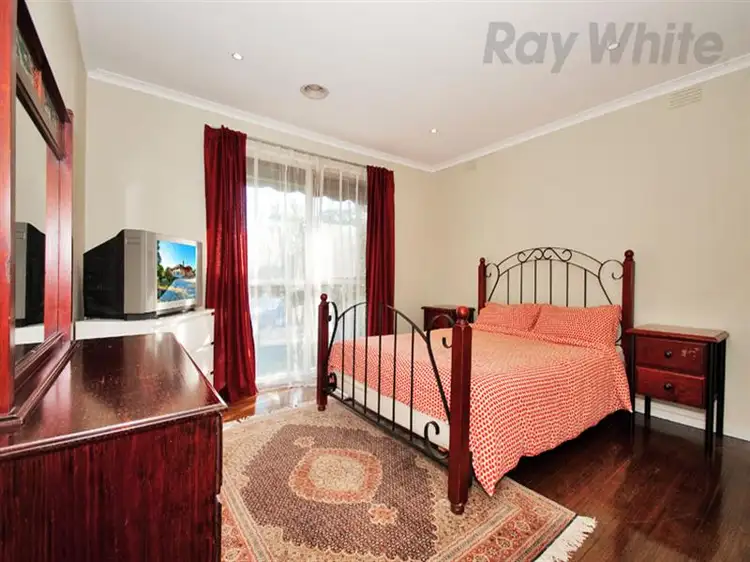 Sixth view of Homely unit listing, 10 KALLAY Street, Croydon VIC 3136