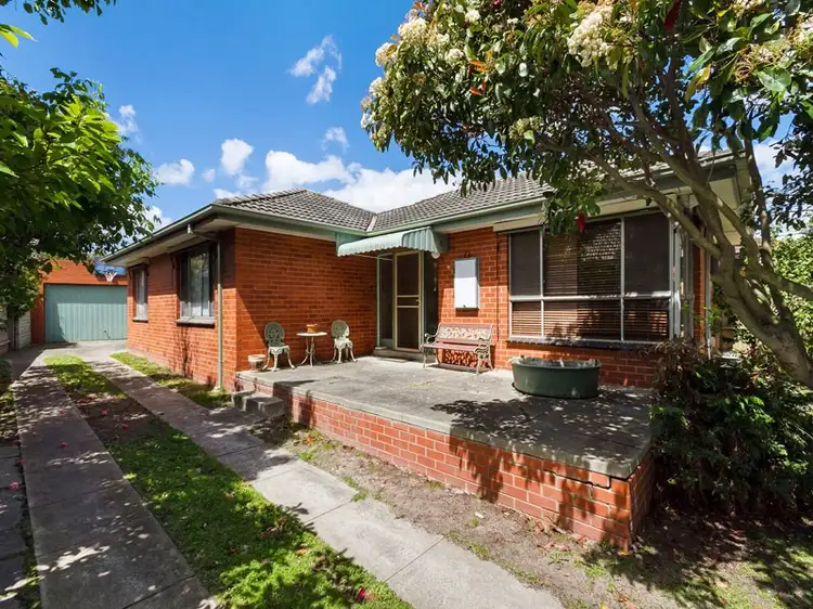 16 Nicholas Grove, Heatherton VIC 3202