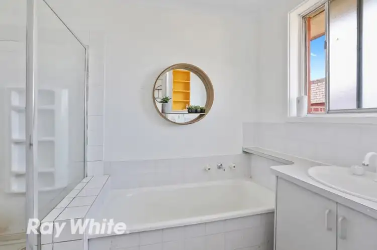 Fifth view of Homely house listing, 40 Carmarthen Drive, Corio VIC 3214