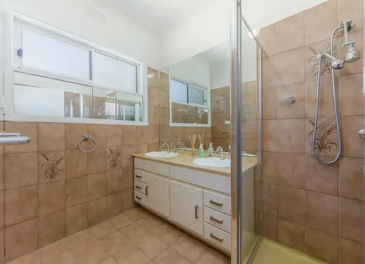 Fifth view of Homely house listing, 265 Main Road East, St Albans VIC 3021