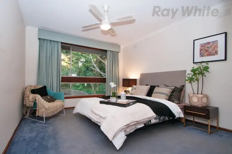 Fifth view of Homely house listing, 4 AMINGA Court, Croydon VIC 3136