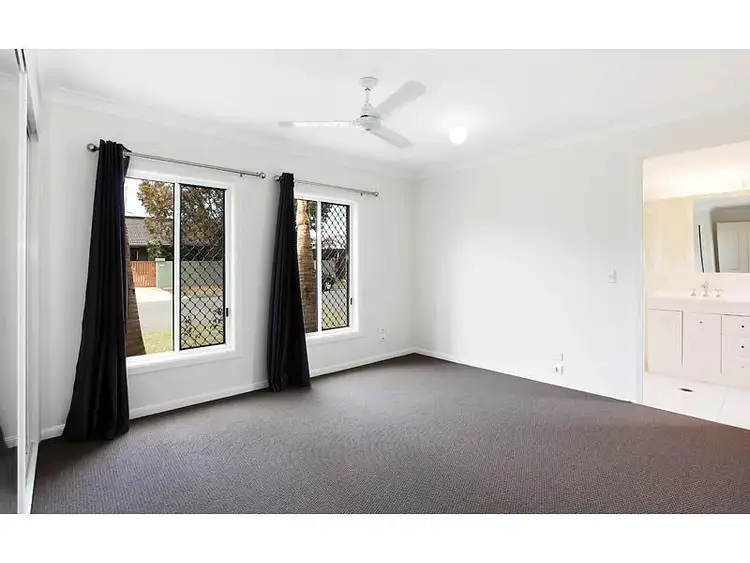 Sixth view of Homely house listing, 2 Naranja Crescent, Benowa QLD 4217