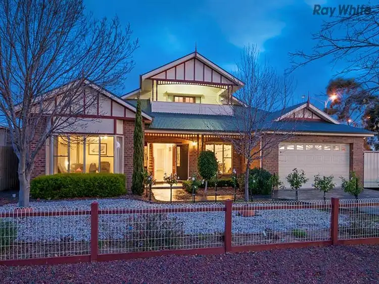 39 Domain Way, Taylors Hill VIC 3037