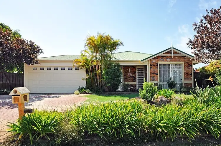 55 Sunray Cir, Ellenbrook WA 6069