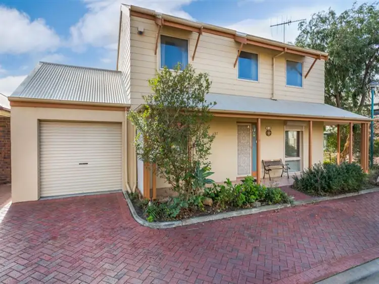 12 The Walkway, North Haven SA 5018