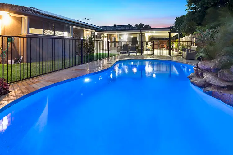 9 Beak Court, Birkdale QLD 4159