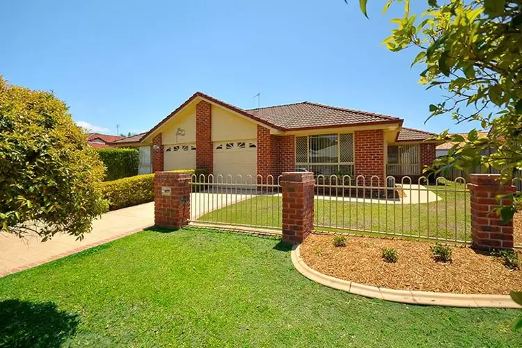 2/21 Belrose Boulevard, Varsity Lakes QLD 4227