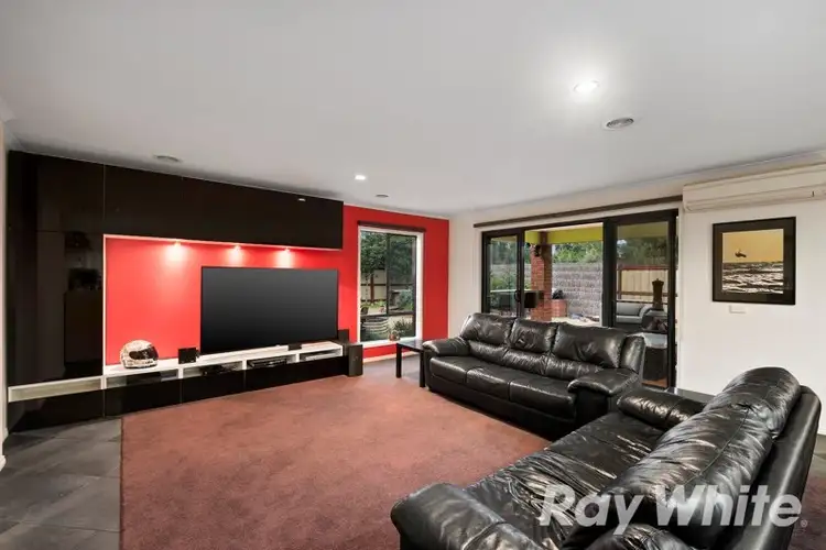 Third view of Homely house listing, 5 Hanlon Close, Mordialloc VIC 3195