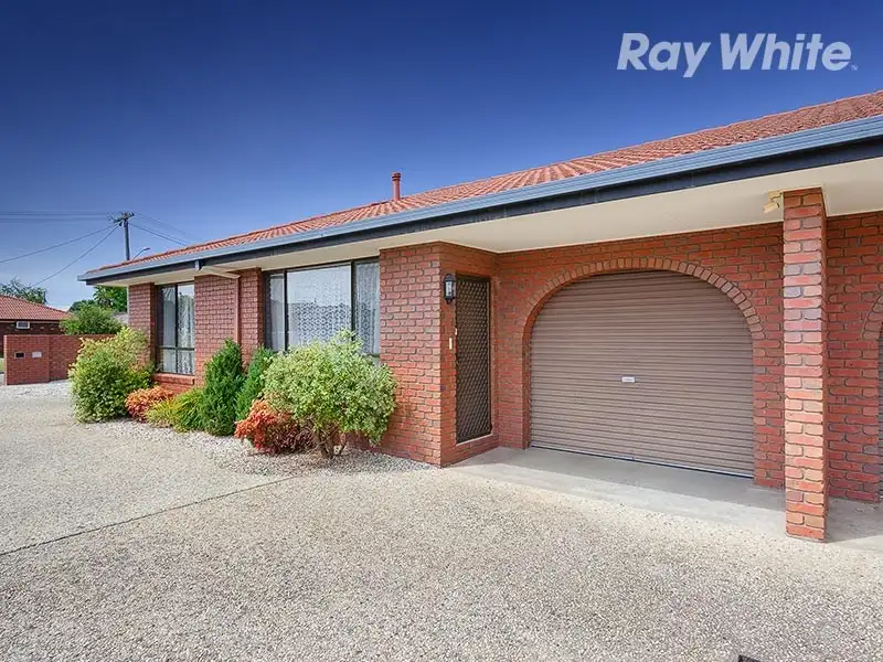 Main view of Homely townhouse listing, 1/3 Brent Court, Lavington NSW 2641