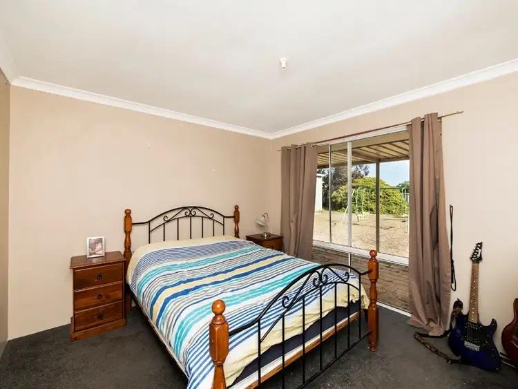 Fourth view of Homely house listing, 6 Limosa Glade, Warnbro WA 6169