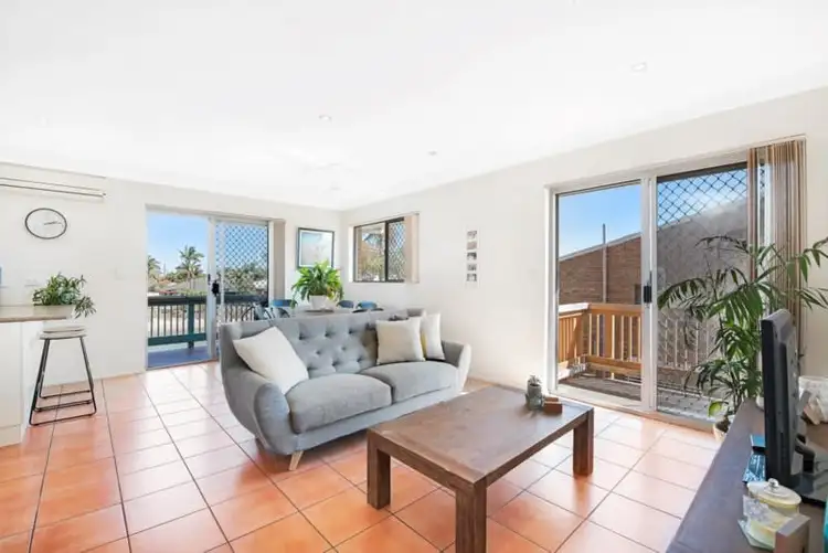 4/15 Barooga Crescent, Mooloolaba QLD 4557