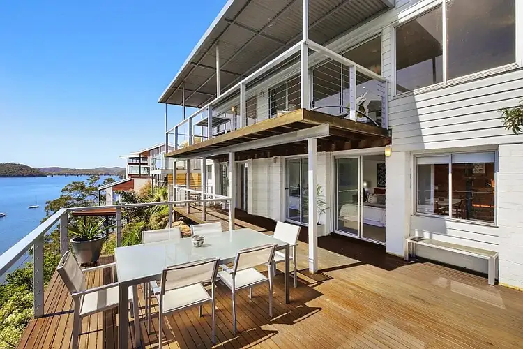 109 Point Road, Mooney Mooney NSW 2083
