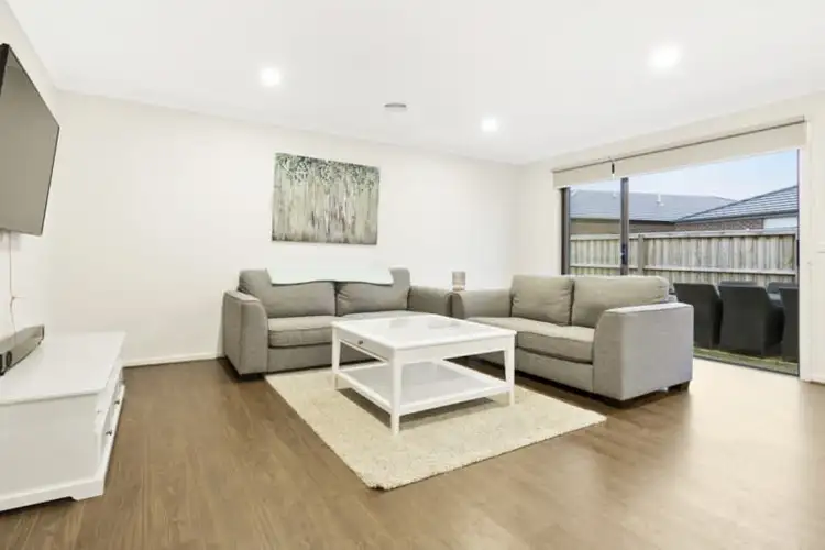 Seventh view of Homely house listing, 19 Swiss Way, Manor Lakes VIC 3024