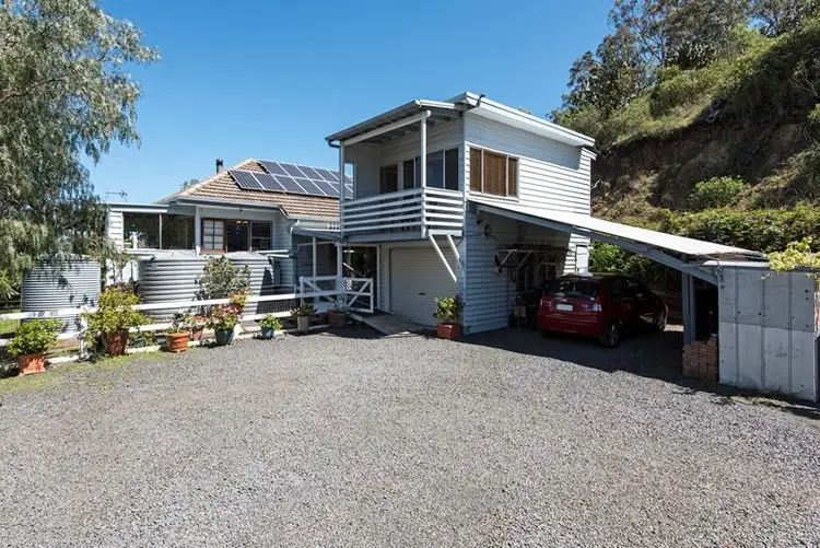 Second view of Homely house listing, 10 Rowland Court, Gowrie Mountain QLD 4350