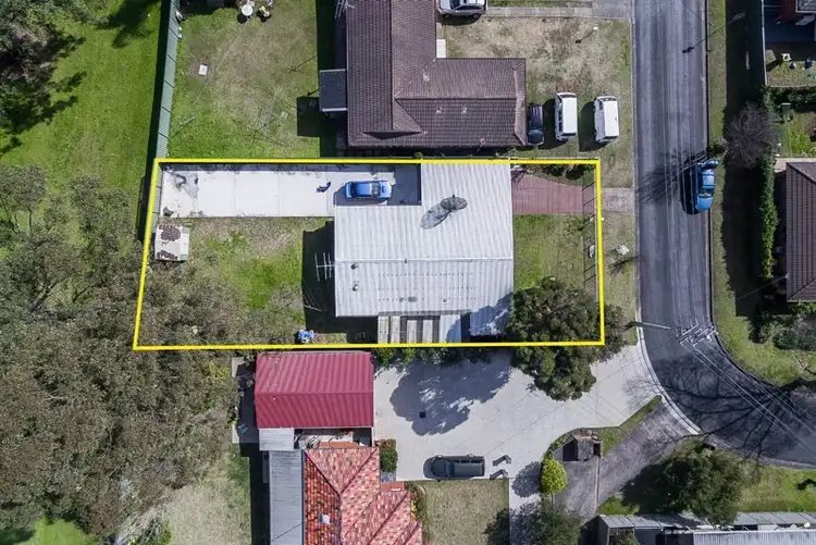 5 Koala Avenue, Ingleburn NSW 2565