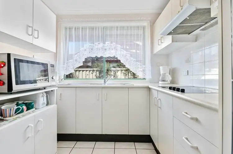 Fourth view of Homely house listing, 17 Selwyn Grove, Horsley NSW 2530