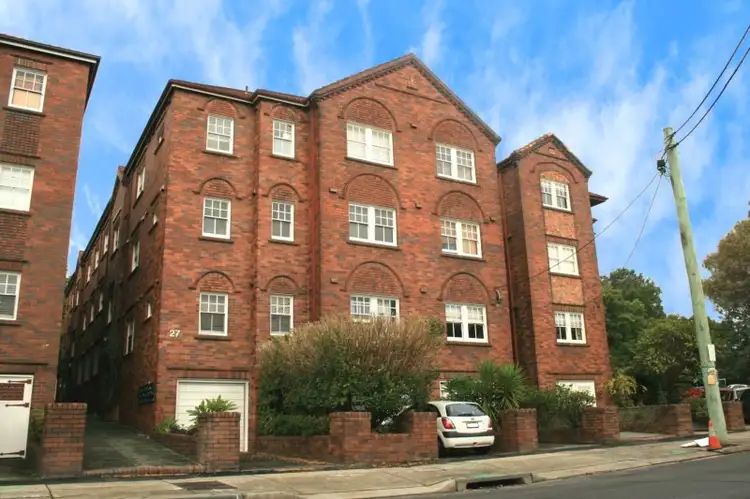 27 Prince Street