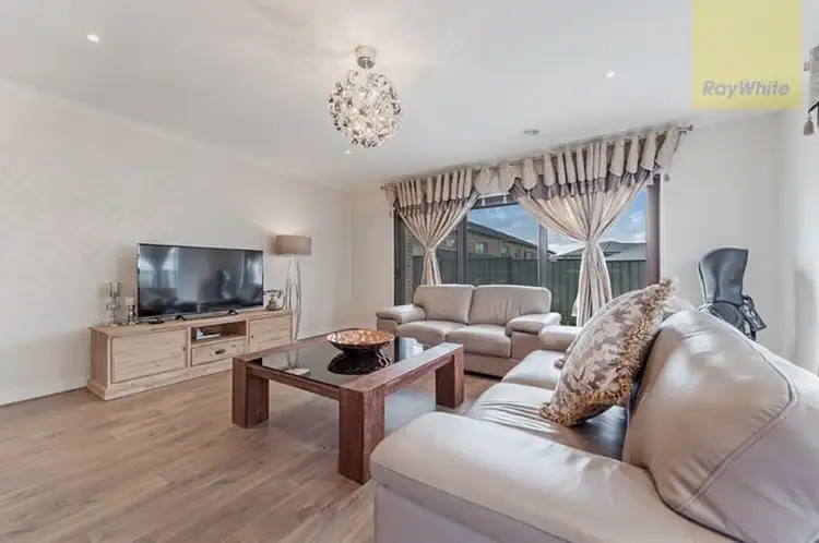 Seventh view of Homely house listing, 8 Iron Bridge Road, Craigieburn VIC 3064