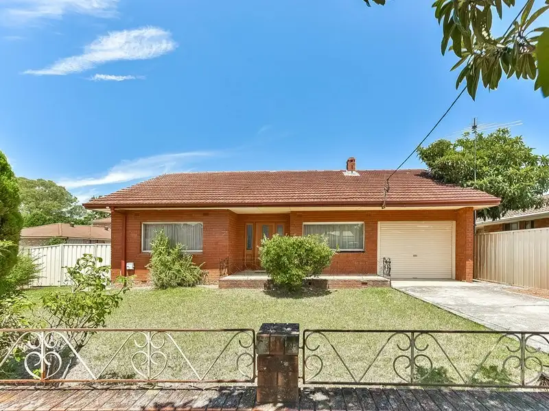 Main view of Homely house listing, 5 Gordon Avenue, Ingleburn NSW 2565