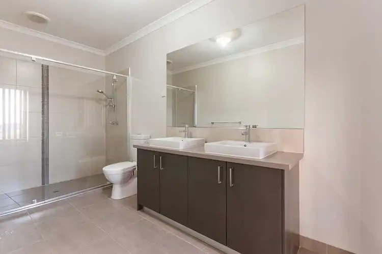 Seventh view of Homely house listing, 6/54 Daymar Circuit, Craigieburn VIC 3064