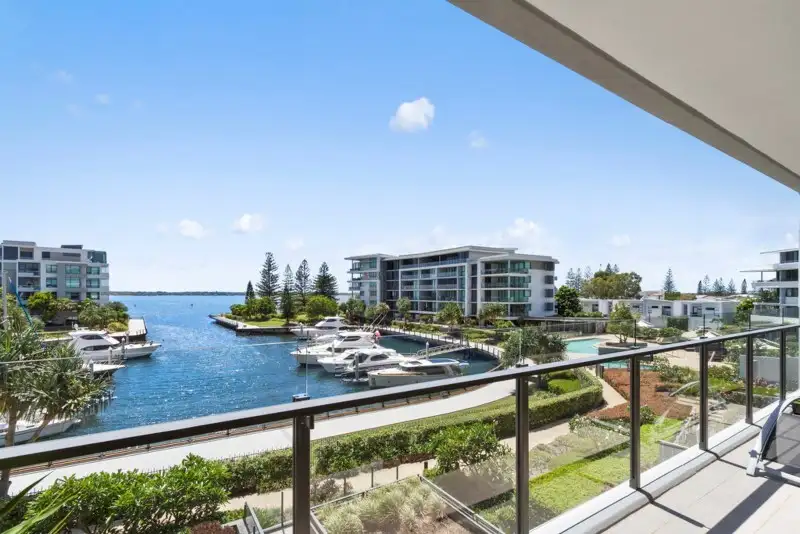 Main view of Homely unit listing, 4303/323 Bayview Street, Hollywell QLD 4216