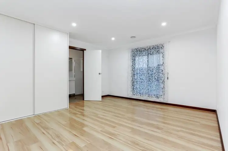 Fifth view of Homely house listing, 2 Hookes Court, Paralowie SA 5108