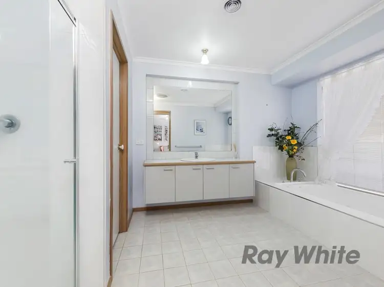 Fourth view of Homely house listing, 2 Rivergum Avenue, Benalla VIC 3672