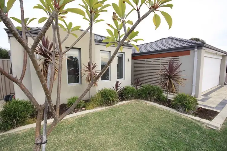 34 Deschamp Road, Morley WA 6062