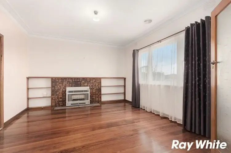 Second view of Homely house listing, 7 Kitchener, Trafalgar VIC 3824