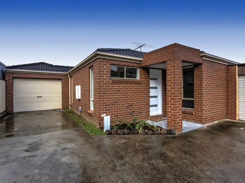Main view of Homely house listing, 2/10 Cornhill Street, St Albans VIC 3021