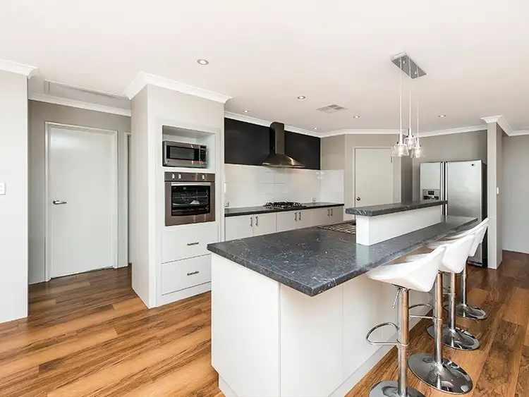 34 White Hart Lane, Baldivis WA 6171