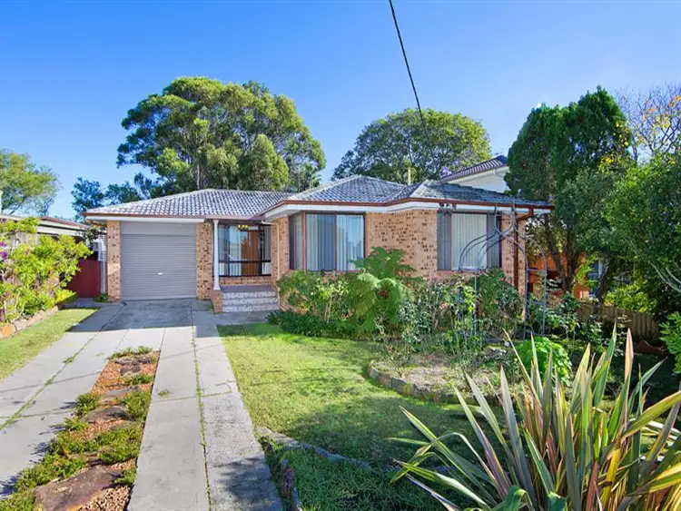 35 Dampier Boulevard, Killarney Vale NSW 2261