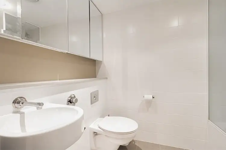 Sixth view of Homely apartment listing, 102/18 Paradise Street, Highgate Hill QLD 4101