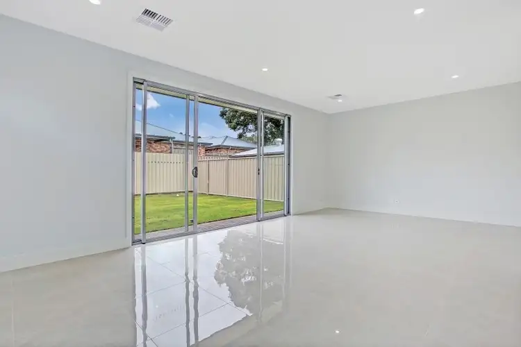 Seventh view of Homely house listing, 10 Pamela Avenue, Campbelltown SA 5074