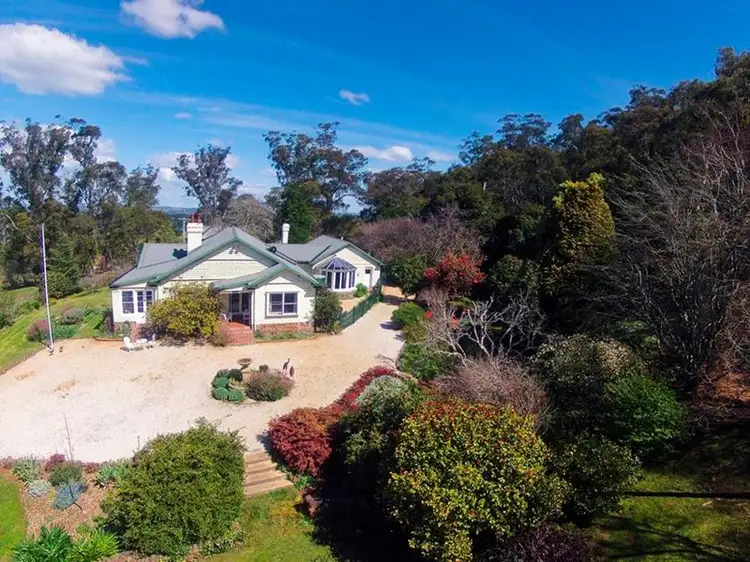 "Elouera" 110 Oxley's Hill Road, Bowral NSW 2576